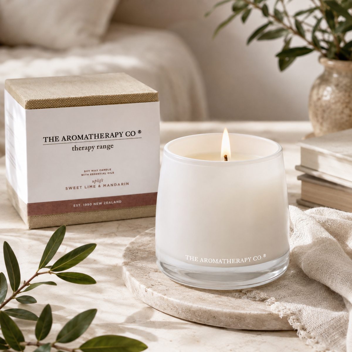 【The Aromatherapy Co.】セラピーレンジキャンドル スウィートライム＆マンダリン 写真2