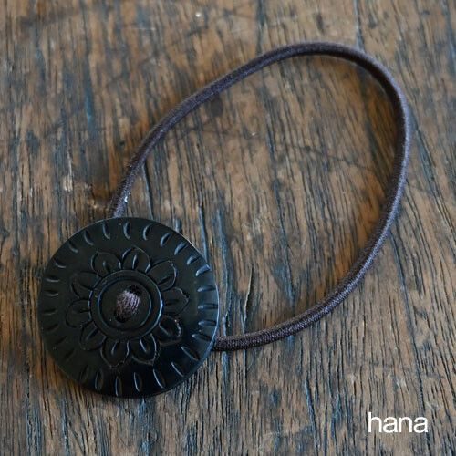ボタンヘアゴム(hana) 写真2